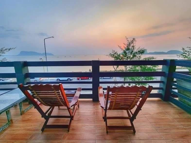 Zea Zide Hotel Прачуап Кири Кан Екстериор снимка