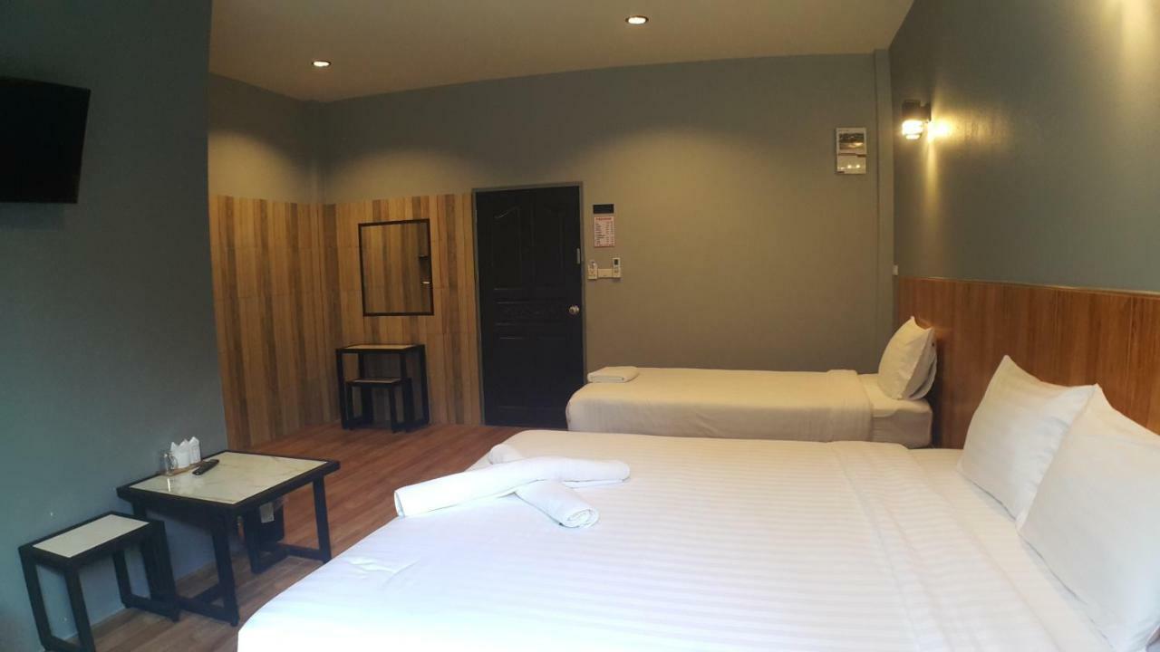 Zea Zide Hotel Прачуап Кири Кан Екстериор снимка